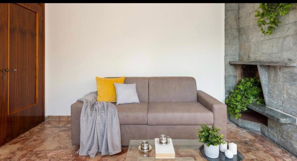 Como Diamond Apartment Lipomo Ngoại thất bức ảnh
